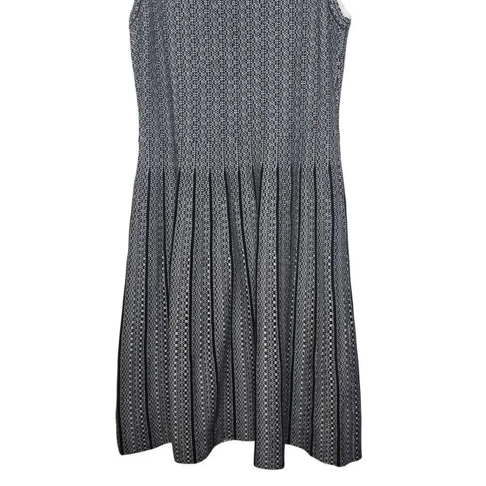 Ann Taylor Loft Dress Size Large Pleated Sweater Black White